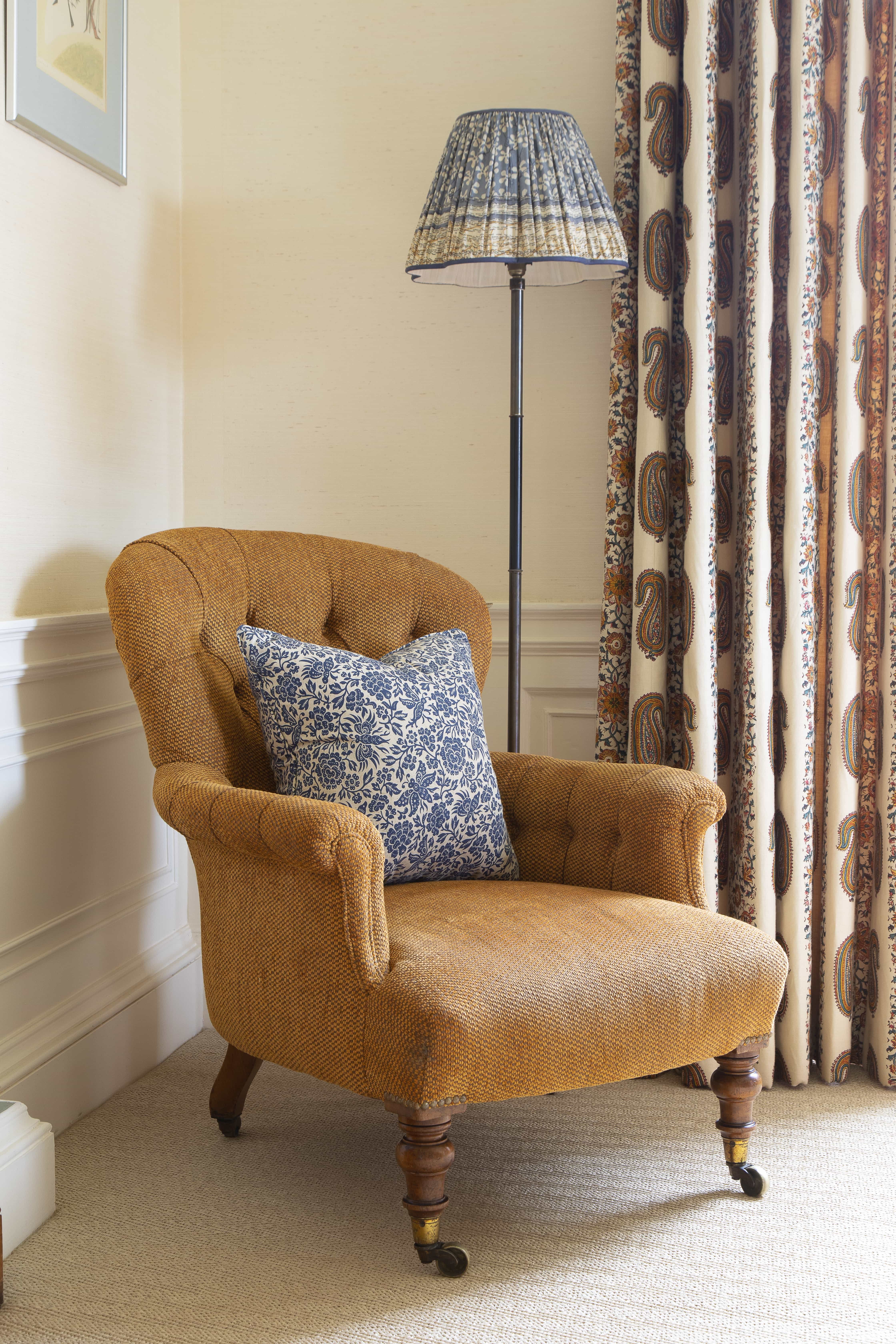 Easy chair