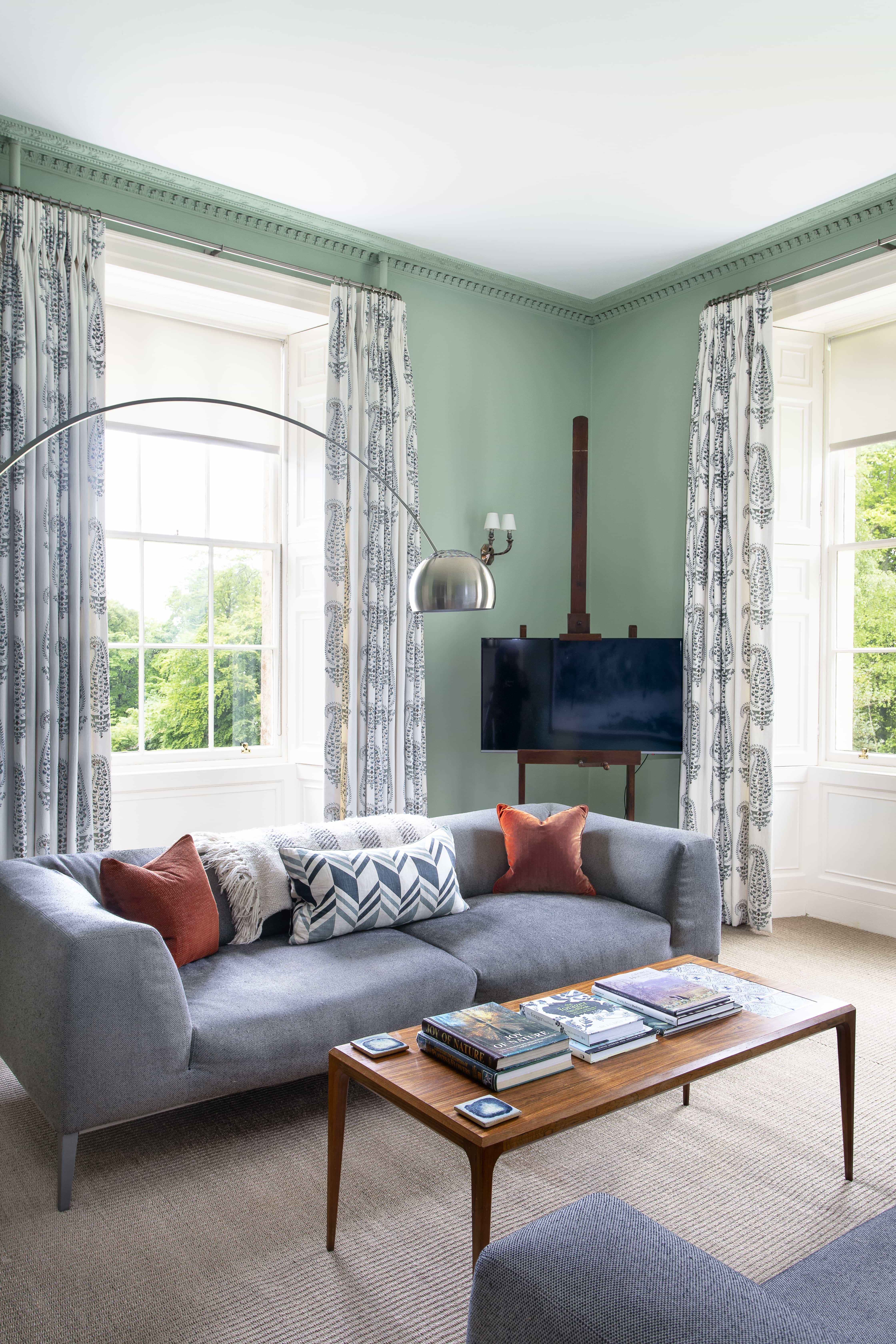 Tv room