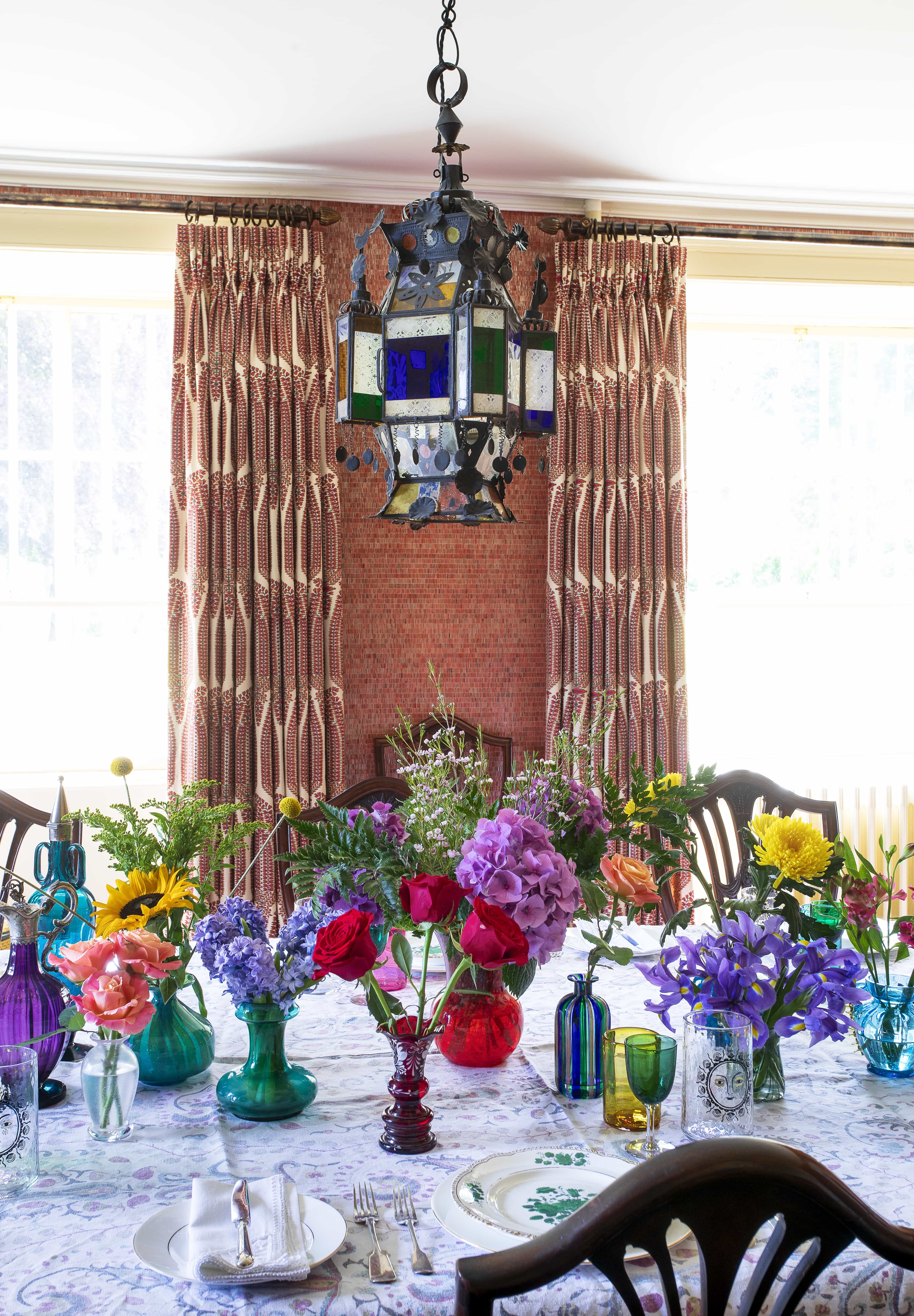 Dining room detail